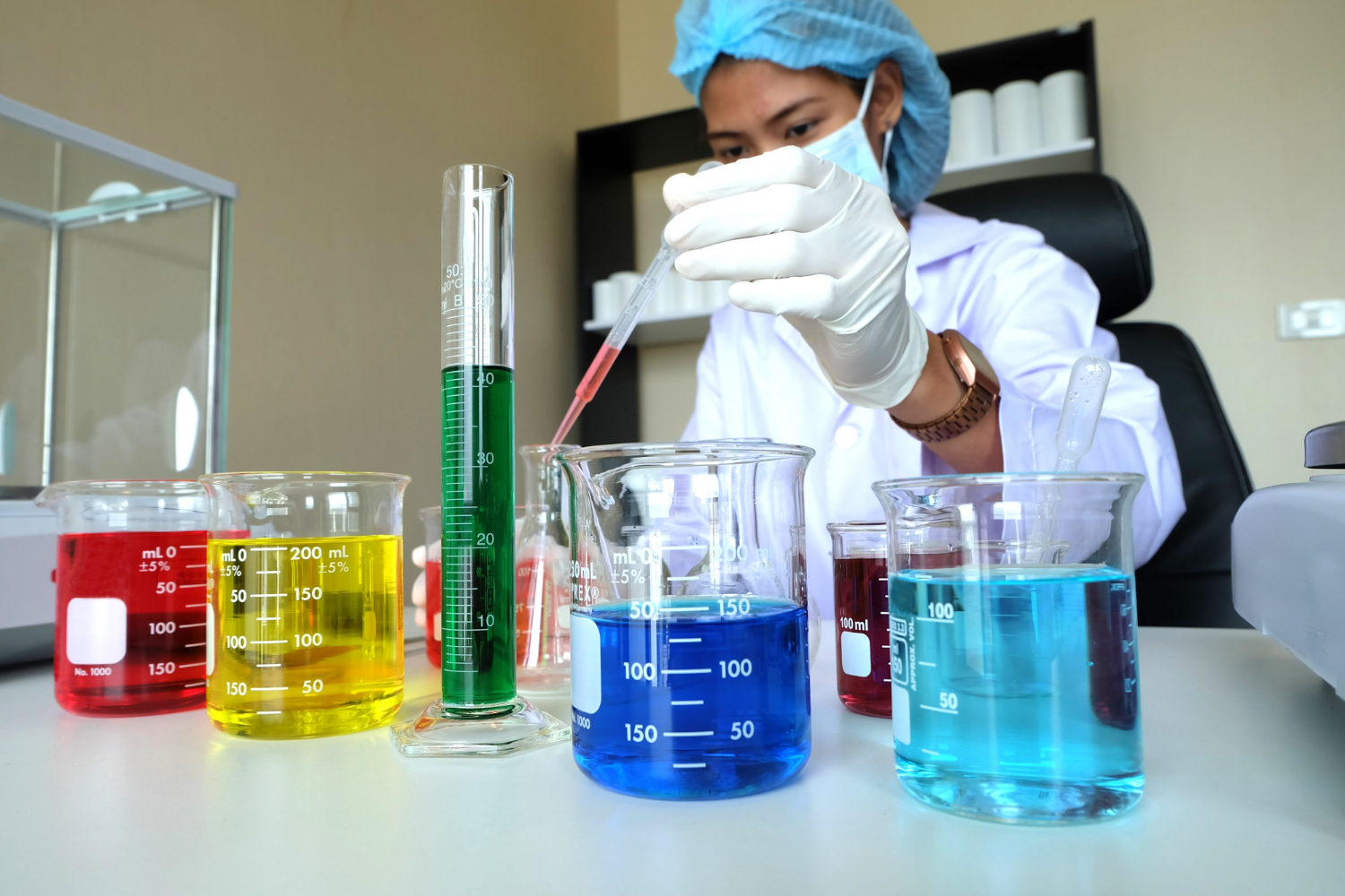 The Role of Chemical Product Suppliers in Different Industries