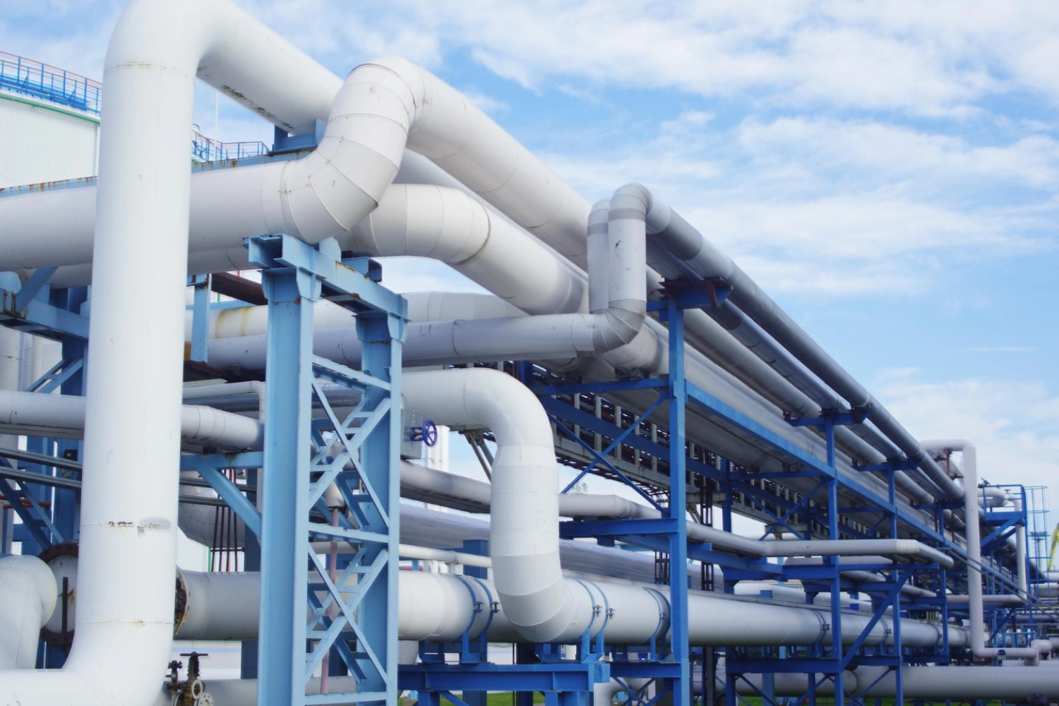 Why Quality Pipes Matter: Supporting UAE Oil and Gas Infrastructure